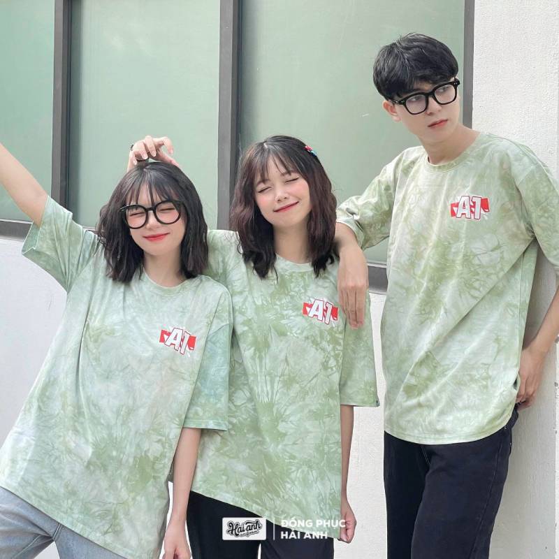 Chiếc áo đồng phục lưu giữ kỉ niệm, thắt chặt tình đoàn kết của cả lớp