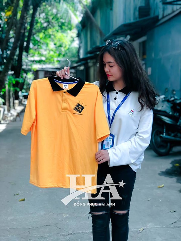 Áo đồng phục lớp cổ bẻ đang dần trở thành xu hướng