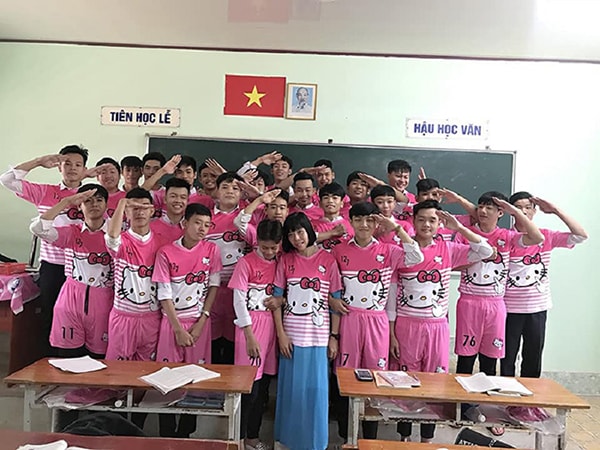 Đồng phục lớp dễ thương - Mẫu đồng phục mang đến sự ấn tượng