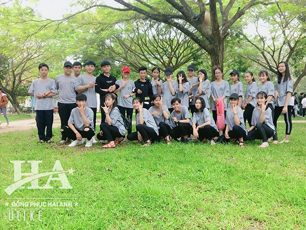 Áo thun đồng phục nhóm mang đến hình ảnh đẹp cho cả một tập thể