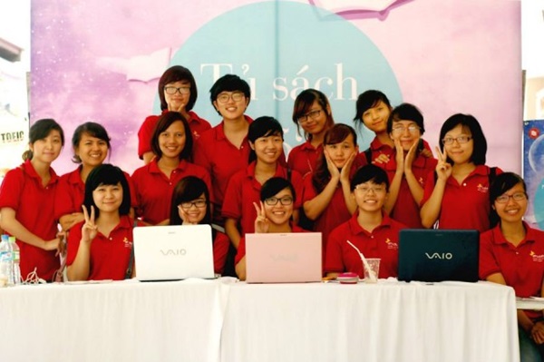 Áo Đồng Phục Team Building – ĐH Ngoại Thương Năng Động