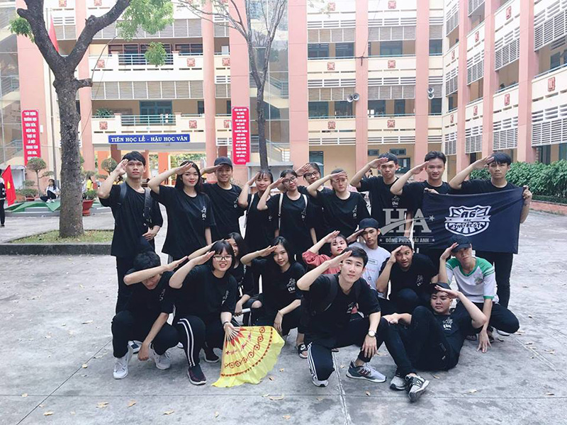 Xu hướng làm áo lớp đẹp giá rẻ ở Hưng Yên là gì? Cùng đến đồng phục Hải Anh để tìm hiểu nhé.