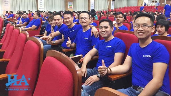 Đồng phục công ty samsung là bước khỏi đầu mới trong công cuộc chinh phục thị trường châu Á sắp tới.