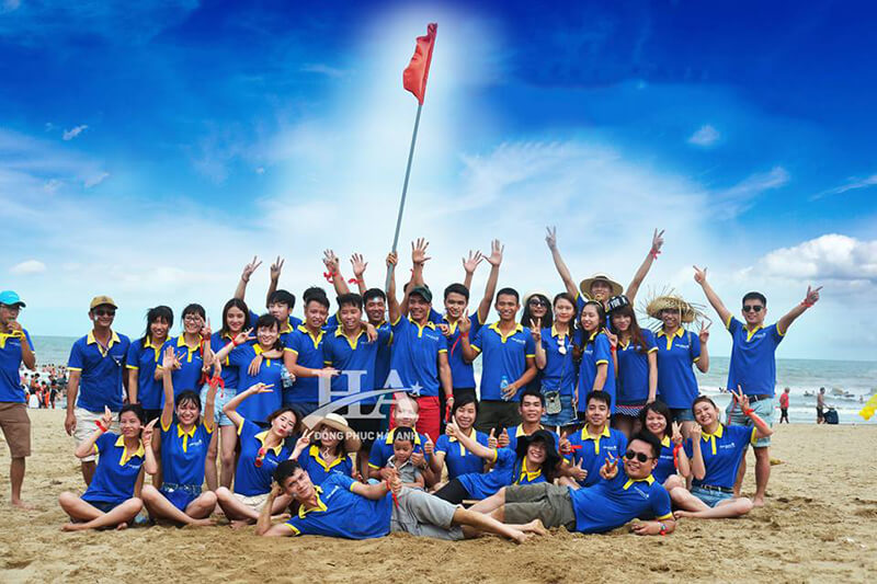 Áo thun đồng phục Tp. Hồ Chí Minh là một cách đưa thương hiệu doanh nghiệp bạn đến gần hơn khách hàng.