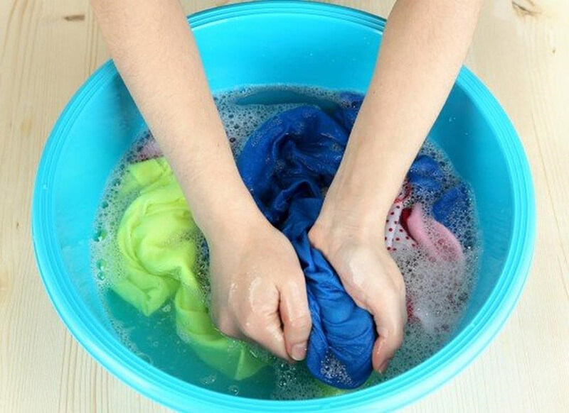 Chú ý khi giặt áo khoác gió đồng phục an toàn và hiệu quả.