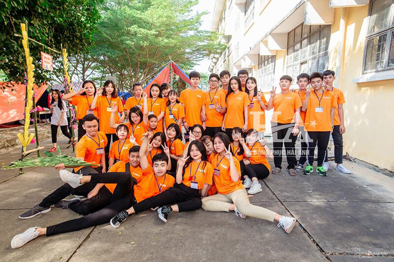 Hiện nay nhu cầu đặt may đồng phục của các tập thể lớp ngày một tăng cao.