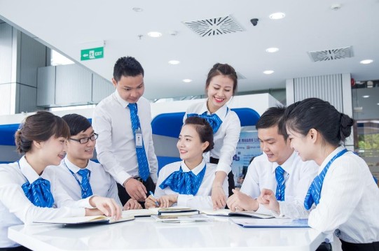 Đồng phục dành cho nhân viên