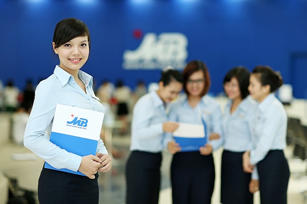 Đồng phục ngân hàng MB hiện đại