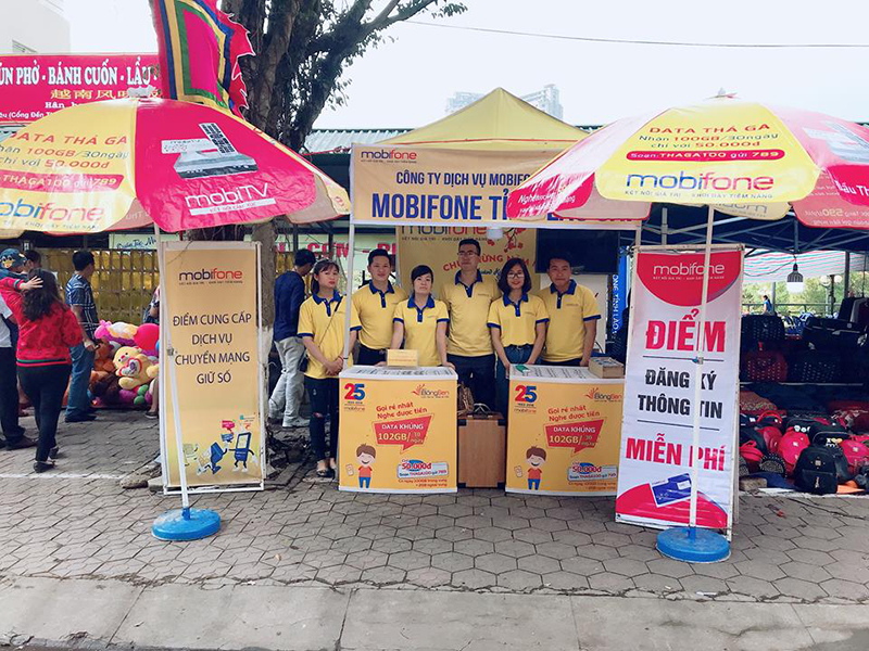 In đồng phục nhân viên bán hàng lưu động hiện nay đang ngày càng được quan tâm.