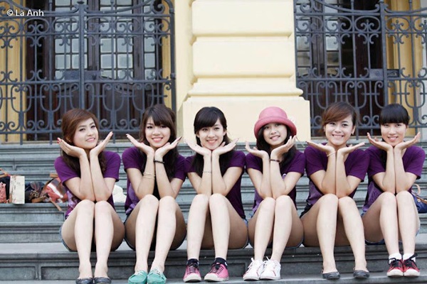 Làm áo đồng phục lớp đẹp làm nổi bật lên nét cá tính