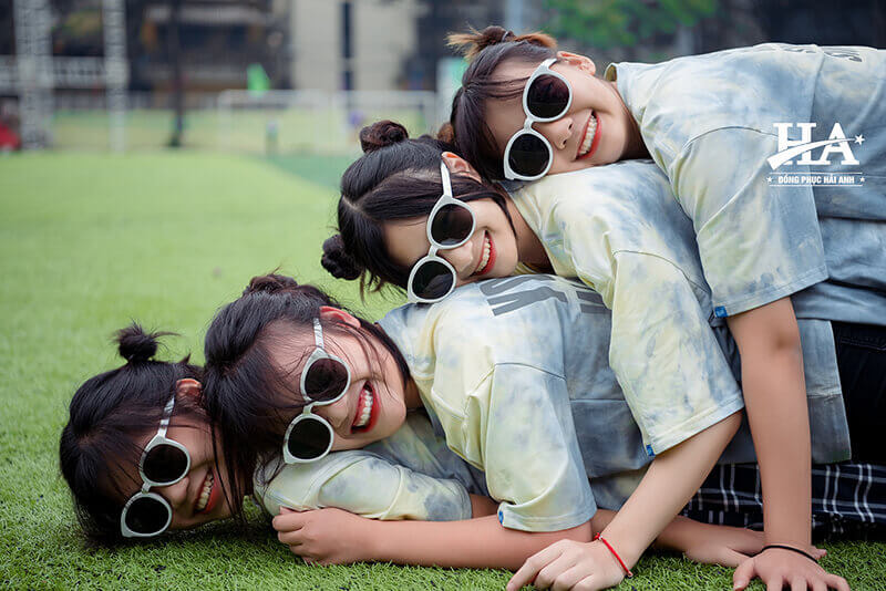 Đồng phục Hải Anh - Địa chỉ làm áo lớp giá rẻ ở Lào Cai uy tín, chuyên nghiệp hàng đầu.