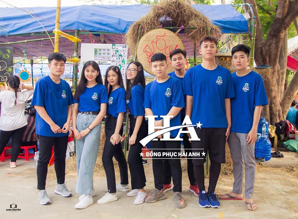 Làm đồng phục lớp đẹp giúp gắn kết chặt chẽ tình đoàn kết các thành viên trong lớp