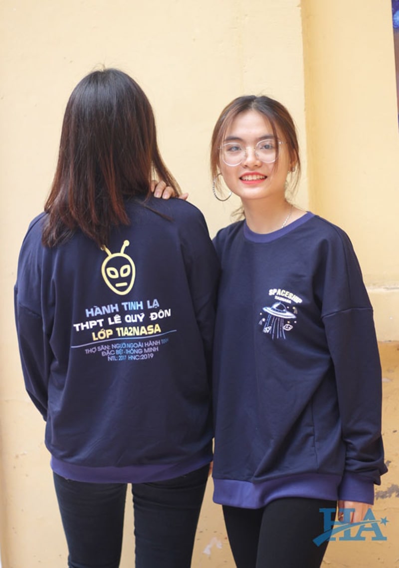 Mẫu áo lớp Sweater trường THPT Lê Quý Đôn