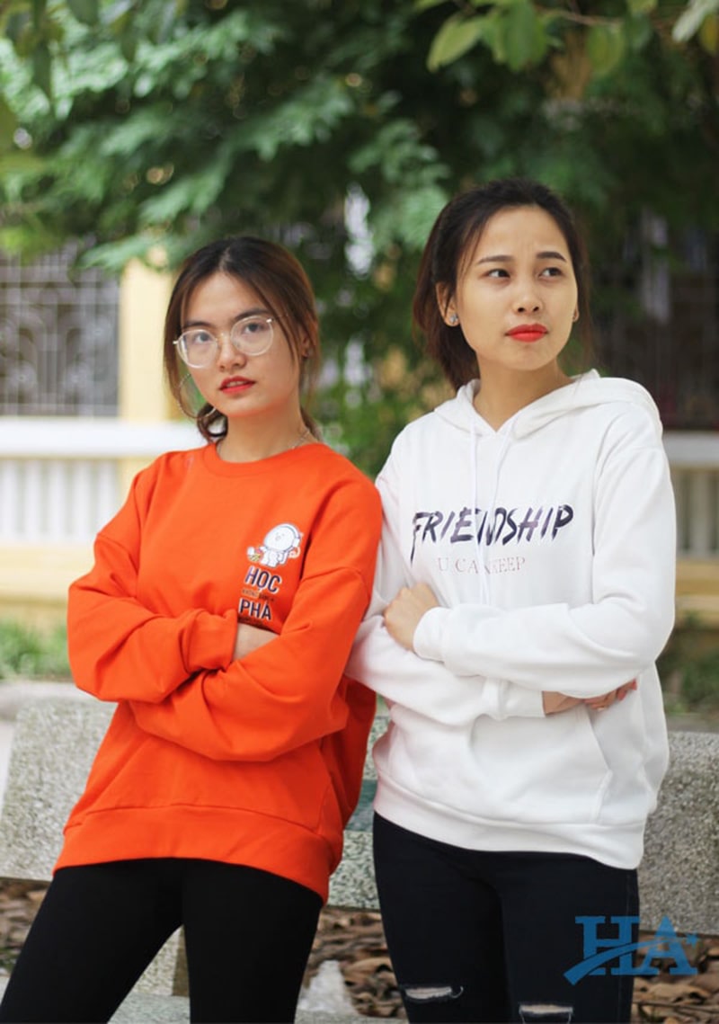 Mẫu áo này thích hợp mặc khi thời tiết se lạnh