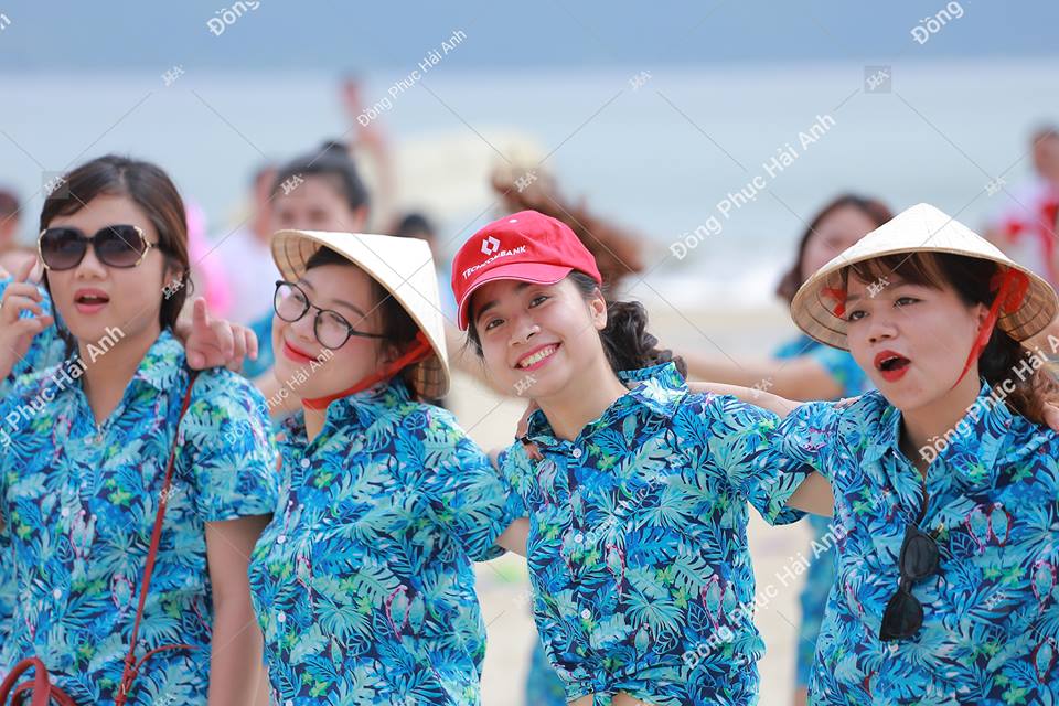 Mỗi một môi trường làm việc sẽ mang đến phong cách may áo đồng phục khác nhau.
