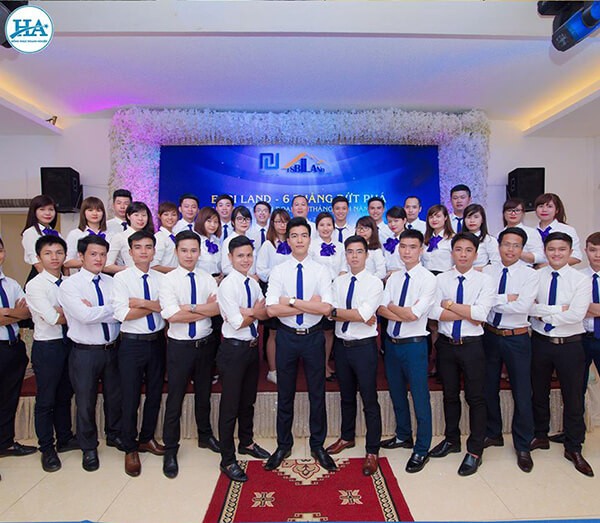 Đồng phục Hải Anh tự hào là đơn vị may đồng phục công sở tốt nhất hiện nay.