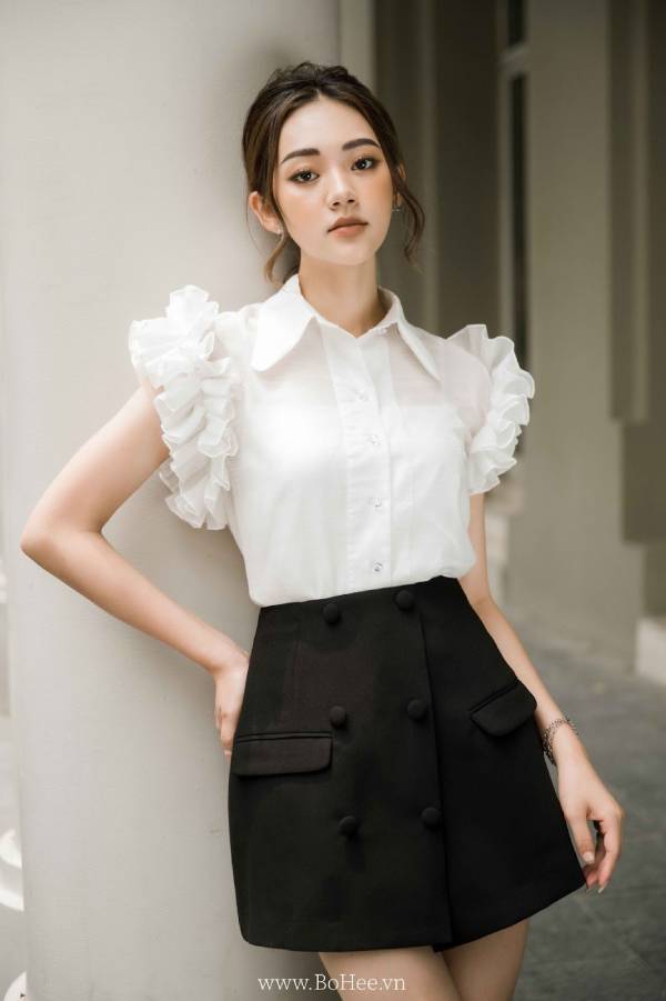 Mẫu đồng phục công sở nữ được yêu thích nhất tháng 5/2021