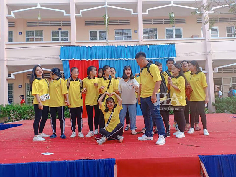 Chương trình đặt áo lớp giá 1K tại đồng phục Hải Anh là một hoạt động có ý nghĩa.