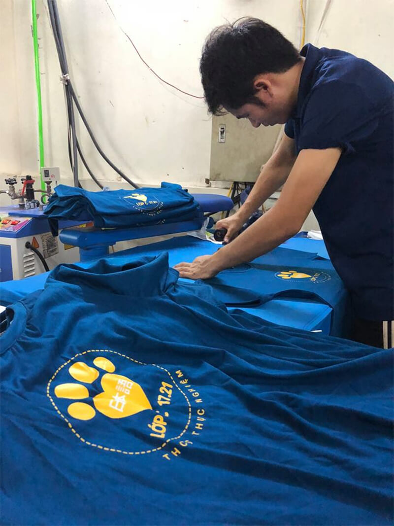 Tỉ mỉ trong từng công đoạn sản xuất nhằm mang đến những sản phẩm chất lượng nhất