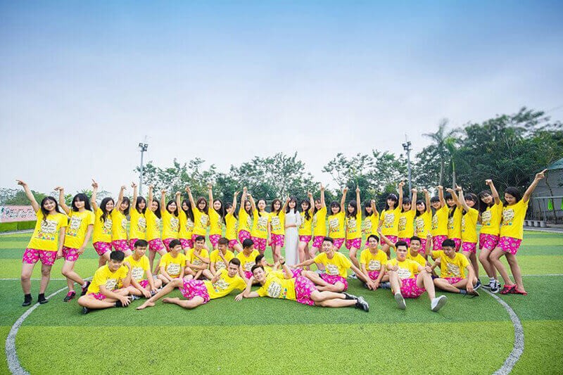 Để hình thành nên áo đồng phục lớp dễ thương sẽ bao gồm nhiều hơn 1 yếu tố tác động.