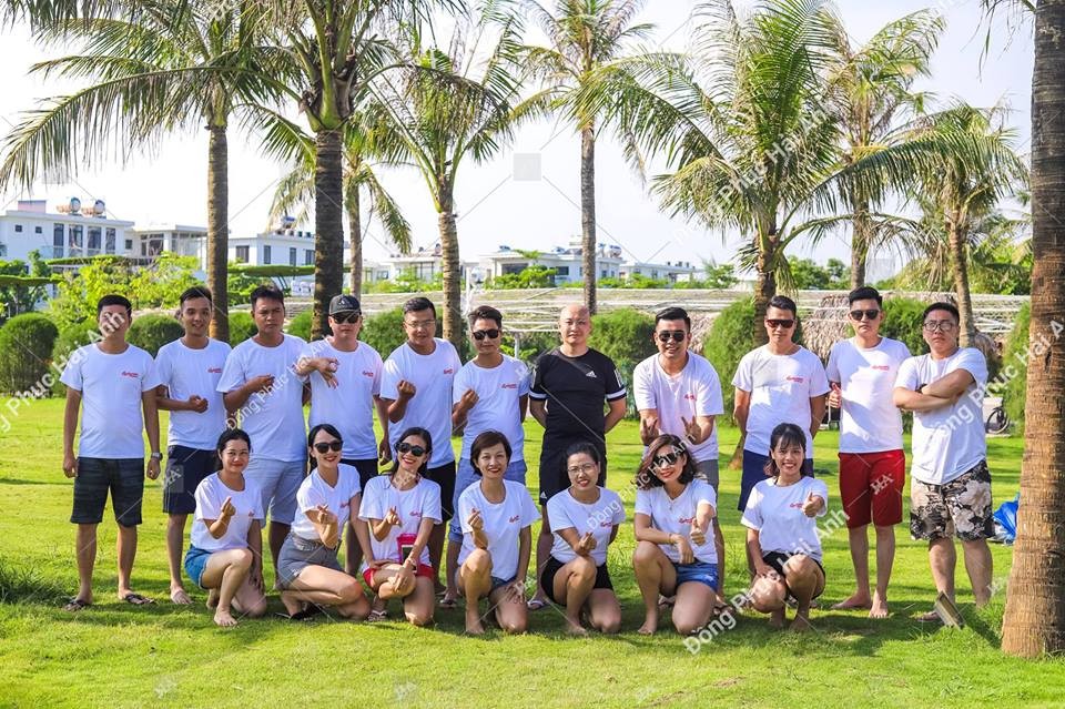 In áo đồng phục du lịch giá rẻ bằng phương pháp in kỹ thuật số mang đến những hình in có độ sắc nét cao