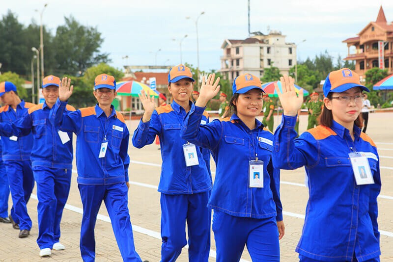 Mẫu bảo hộ lao động là phương tiện kết nối tất cả nhân viên tại công ty, đồng thời cũng là cơ hội tạo dựng lên sự chuyên nghiệp.