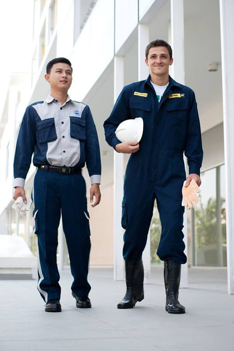 Chất liệu sử dụng trong may quần bảo hộ túi hộp đảm bảo các sản phẩm làm ra đạt chất lượng.
