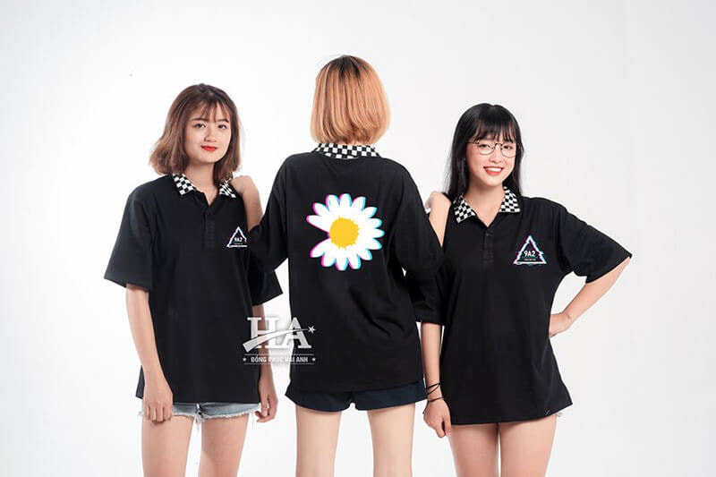 Làm áo lớp Hà Nội chất lượng ban đầu sẽ tốn kém hơn nhưng sẽ đỡ chi phí hơn nếu đặt may áo lớp giá rẻ tại những nơi kém chất lượng
