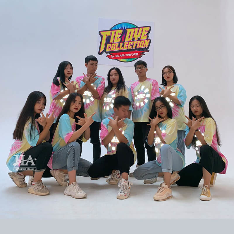 Mẫu áo lớp Tie dye 9A2