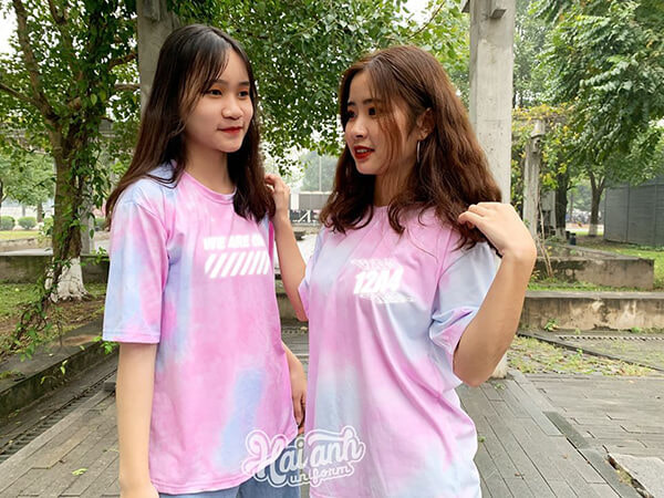 Mẫu áo lớp Tie dye phản quang hồng