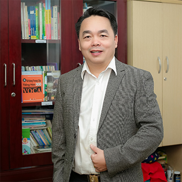 Thầy Lê Bá Trần Phương