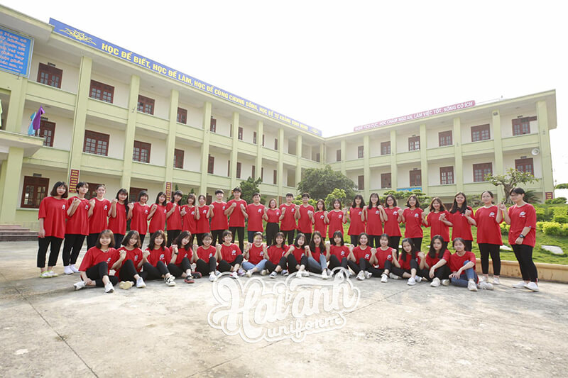 đồng phục học sinh thiết kế đơn giản, dễ mix đồ theo nhiều phong cách khác nhau