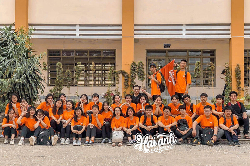 Áo đồng phục học sinh cấp 2 ngày càng đa dạng kiểu dáng, nhưng vẫn giữ được giá trị và ý nghĩa to lớn của đồng phục.