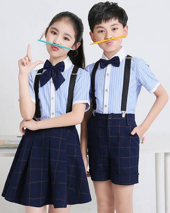 Trang phục học sinh thể hiện tính thống nhất, đặc trưng riêng của trường