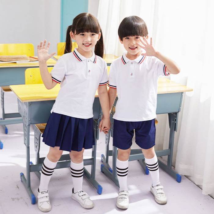 Không nên sử dụng quần áo quá chật vì sẽ không thoải mái khi vận động