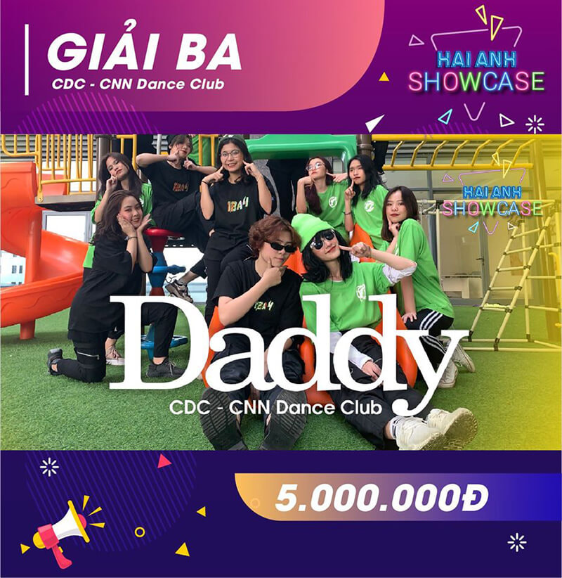 CNN Dance Club - CDC đến từ THPT Chuyên Ngoại Ngữ.