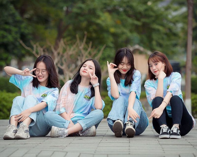 Áo lớp trở thành một phần không thể thiếu trong quãng thời gian học trò