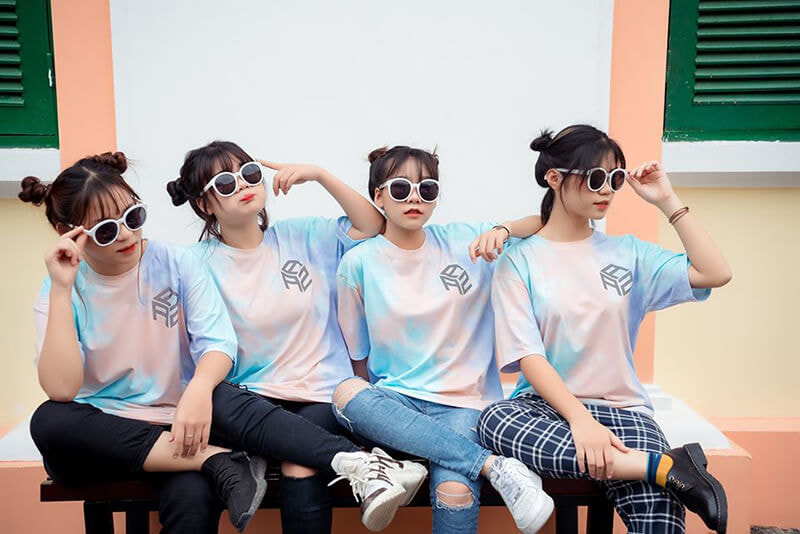 Hải Anh có rất nhiều mẫu mã, kiểu dáng áo lớp trẻ trung, hiện đại
