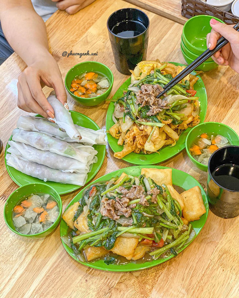 Phở cuốn Hưng Bền Ngũ Xã – Địa chỉ quán ăn vặt ở Hà Nội