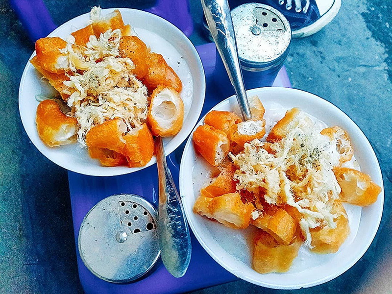 Cháo sườn ngõ Huyện – Địa chỉ ăn vặt ở Hà Nội cho học sinh