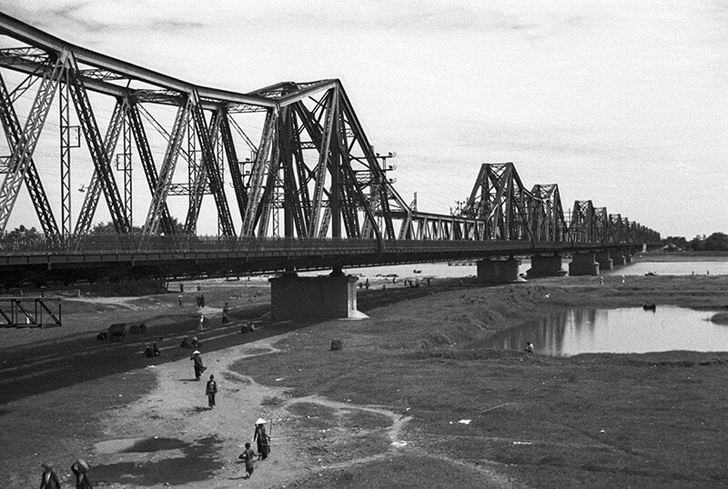Cầu Long Biên – Địa điểm đi chơi ở Hà Nội hấp dẫn giới trẻ