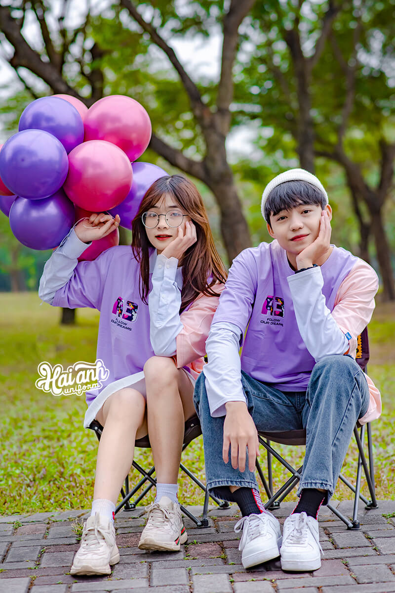 Mẫu áo lớp Colormix với sự kết hợp của 2 màu Tím lợt và tôm