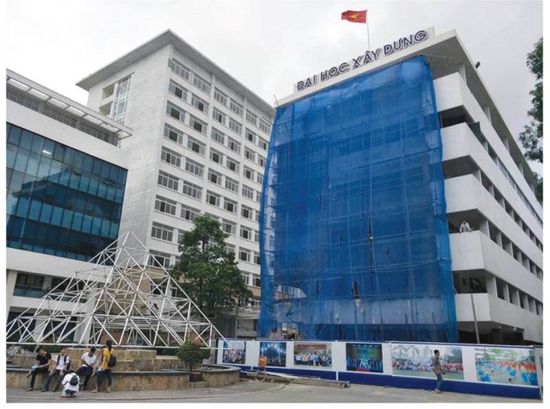 Nhiều dãy nhà cao tầng với thiết kế độc đáo tại đại học Xây dựng