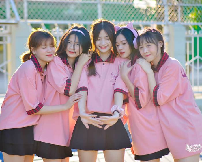 Áo đồng phục lớp gắn liền với kỉ niệm tuổi học trò