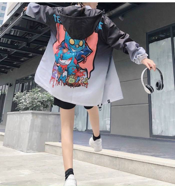 Kết hợp cùng quần short năng động