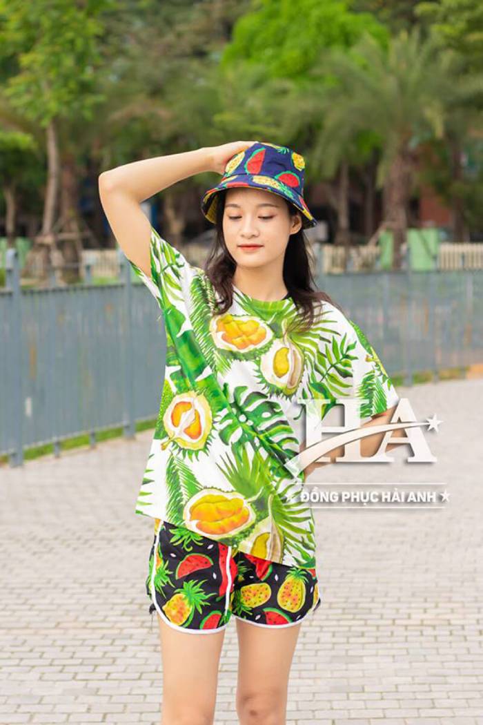 Hình in hoa lá trẻ trung vui nhộn cho mùa hè