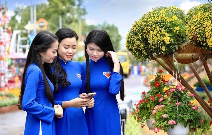Hướng dẫn sử dụng và bảo quản áo dài đoàn thanh niên luôn đẹp như mới