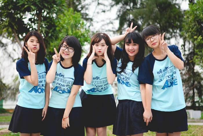 Đồng phục Sao Việt xưởng may in áo đồng phục lớp theo yêu cầu