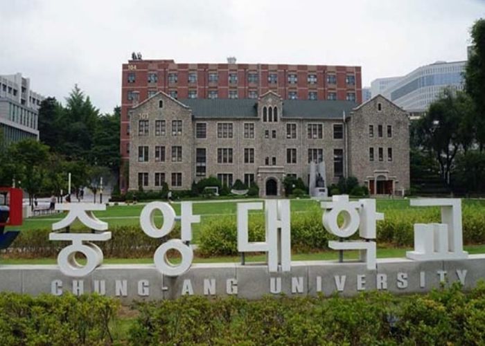 Đồng phục trường đại học Chung- Ang hình 3