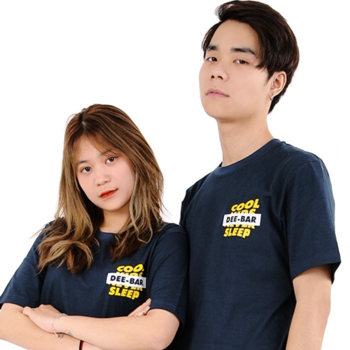 Mẫu đồng phục lớp thiết kế với tone màu tím than